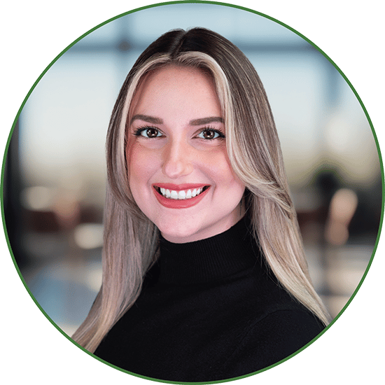 Elena Steinmetz's Headshot